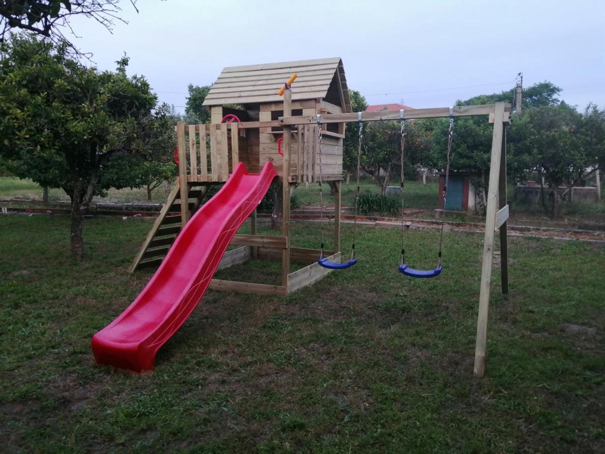 Casa Das Laranjeiras E Parque Infantil Азейтау Екстериор снимка